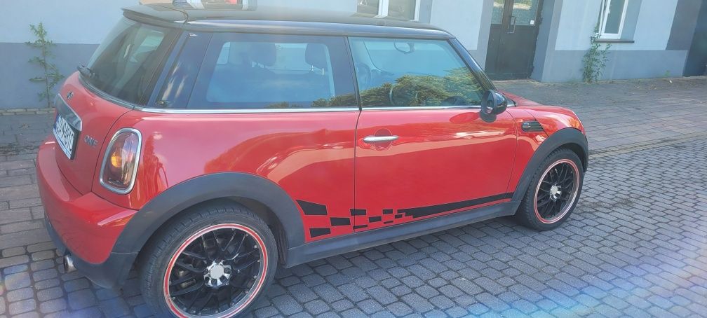 Piękny min one i 1.4 benzyna
