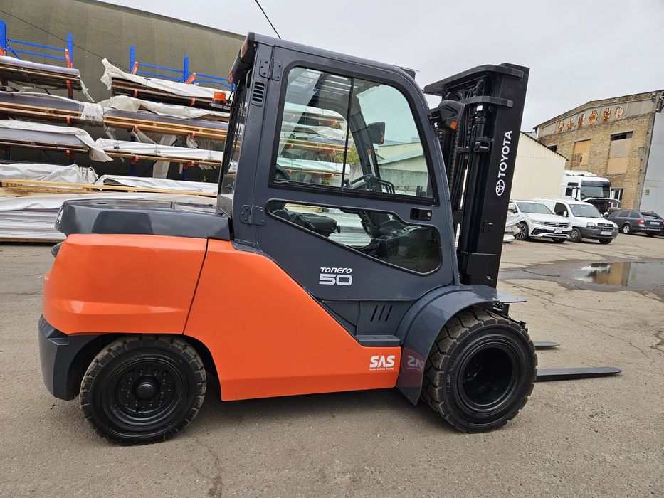 Навантажувач Toyota 5 тонн дизель. Вилочный погрузчик Тойота 5 тонн