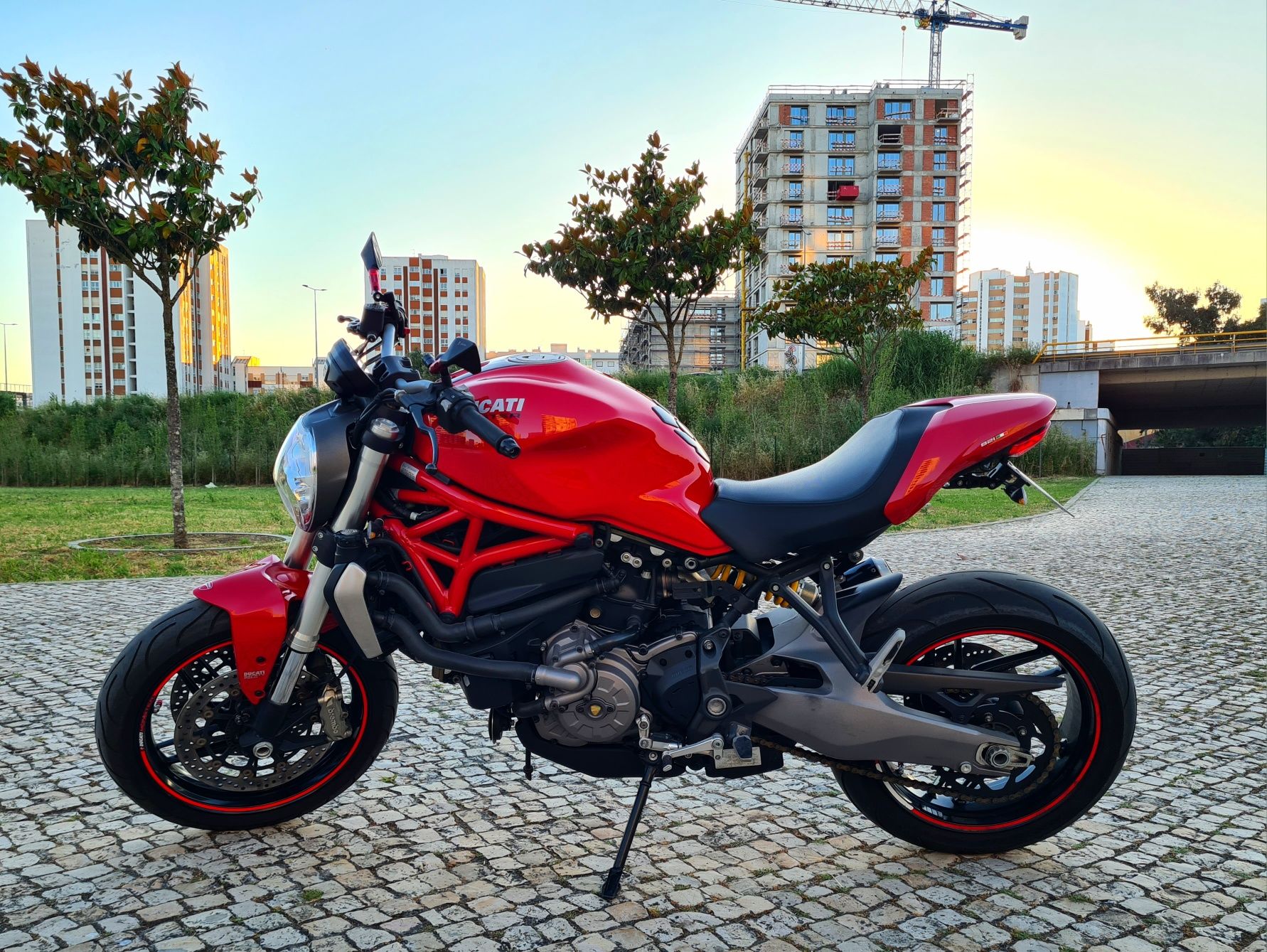 Ducati Monster 821 Red 2018