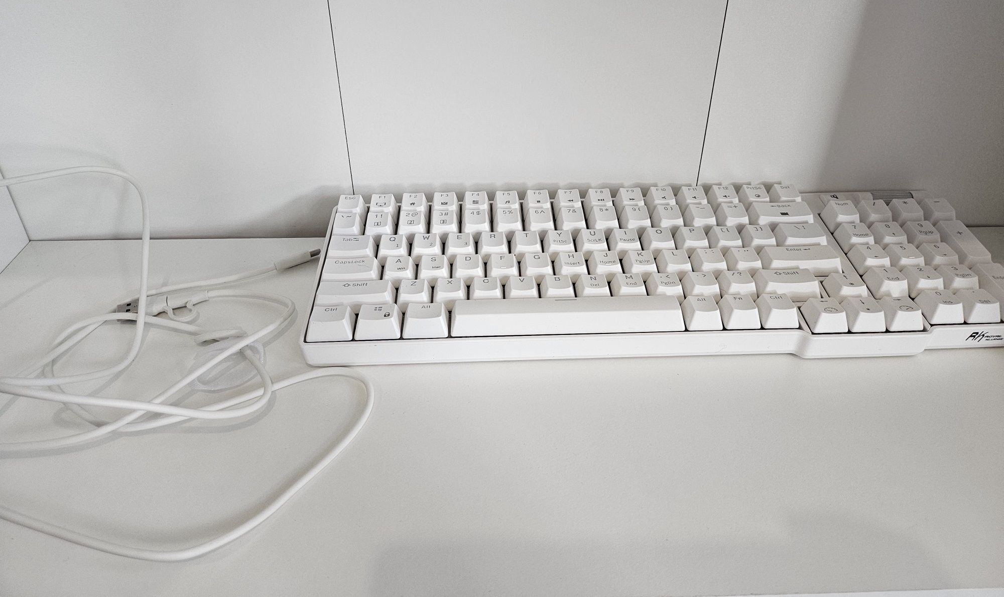 Royal Kludge RK96 RGB Mechanical Keyboard-USB Wired,Wireless,Bluetooth