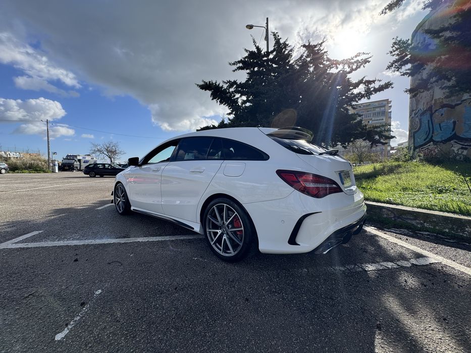 Mercedes CLA 45 AMG Shooting Brake