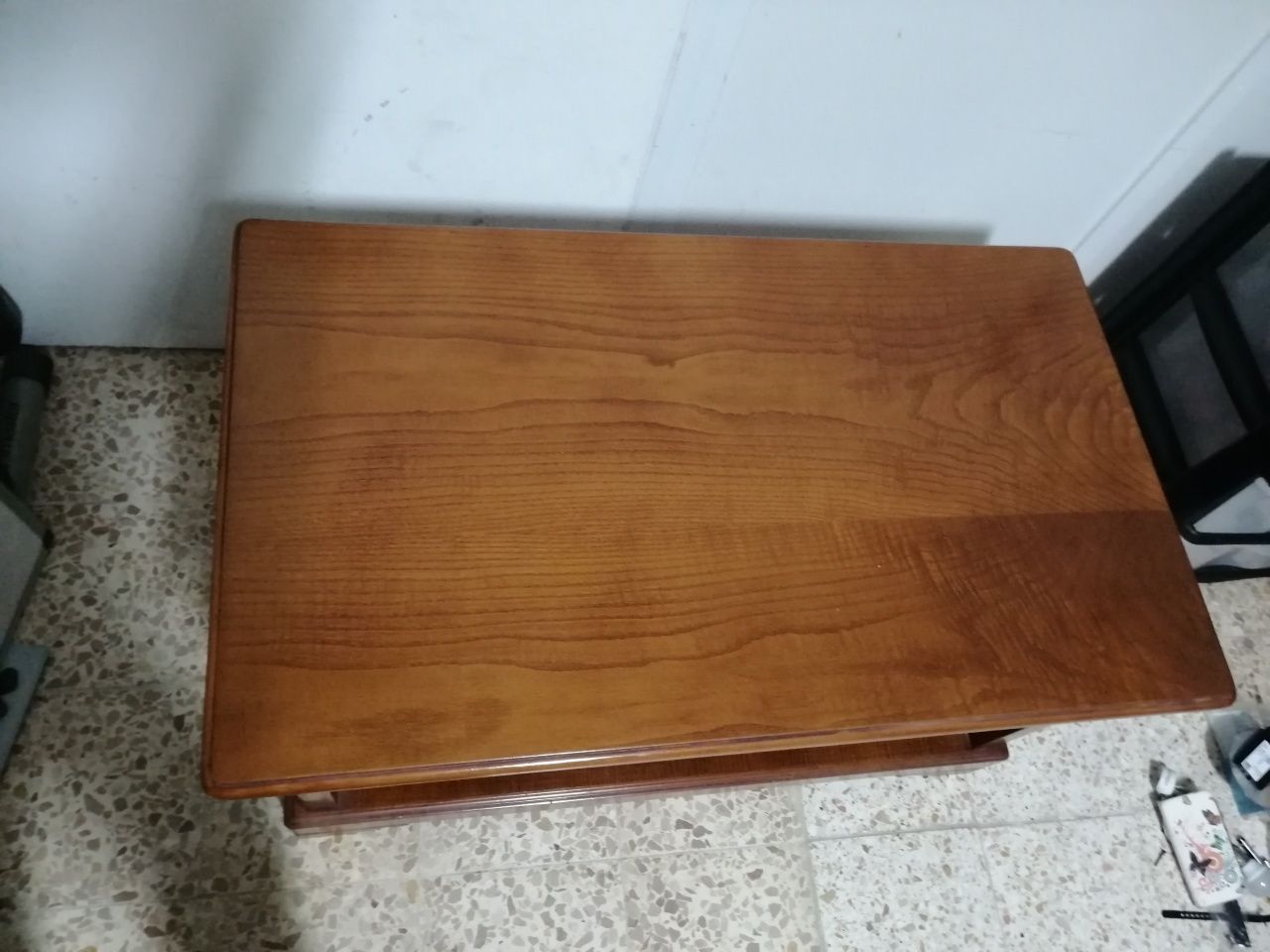 Mesa madeira de castanho