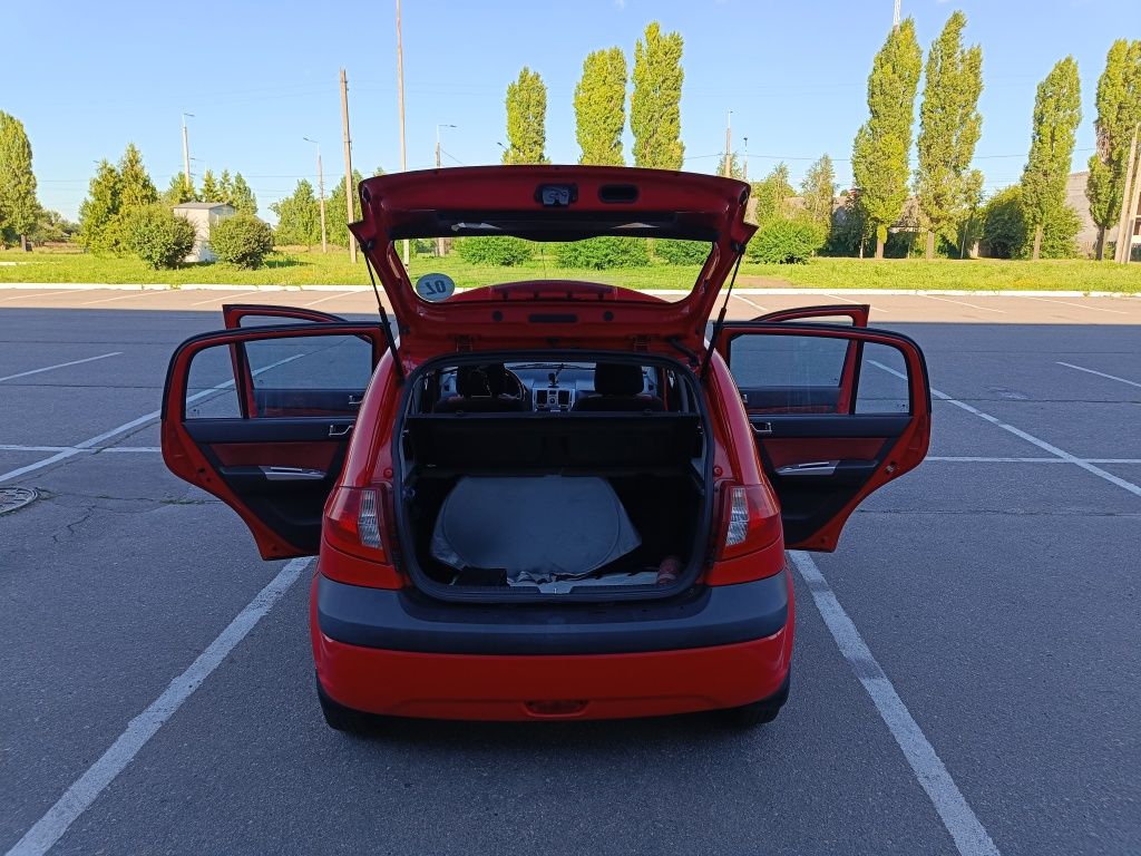 HYUNDAI GETZ 2008 1,4 хорошем состоянии