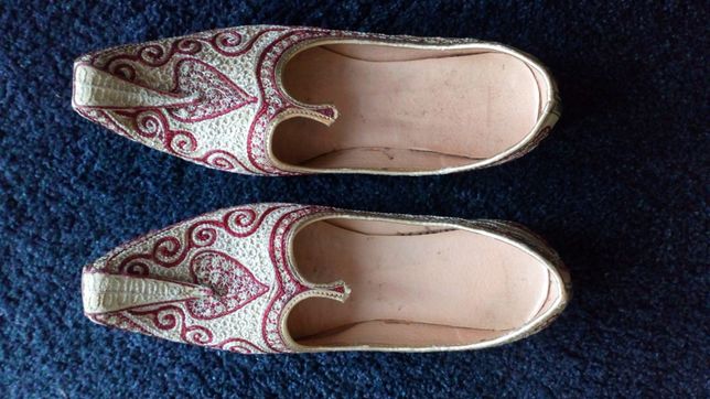 Sapatos indianos