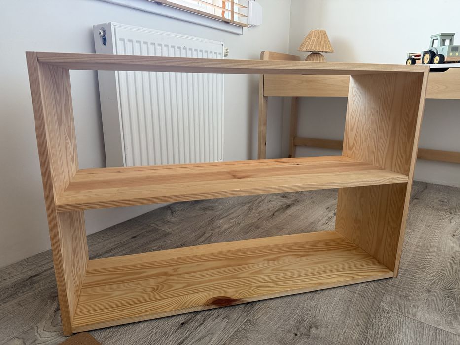 Regał sosnowy do pokoju dziecka montessori 90x60x30