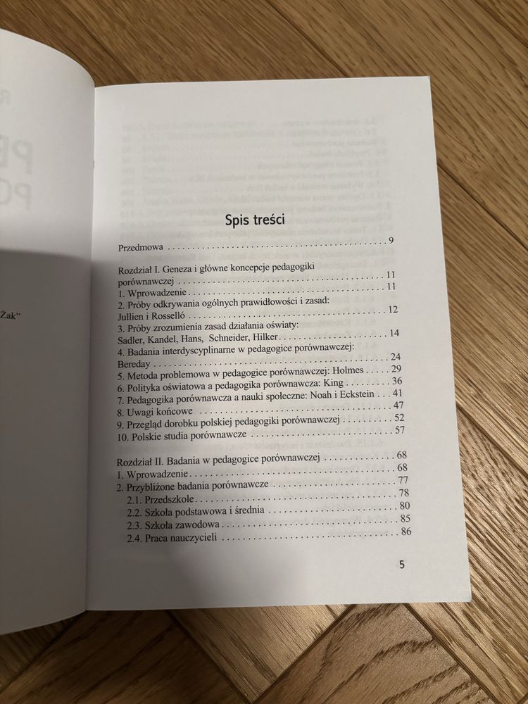 Książka pedagogika porównawcza Ryszard Pachociński