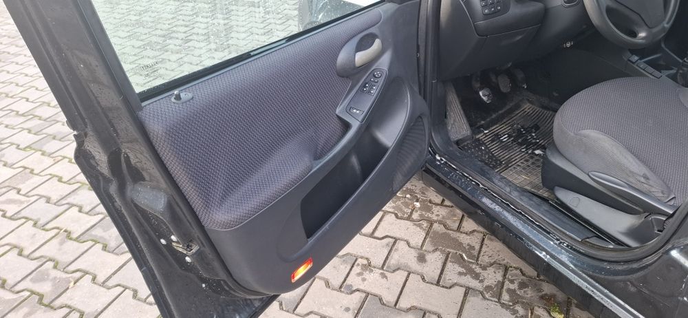 Fiat Stilo 1.6 b. + GAZ /2003r. / dobry stan/