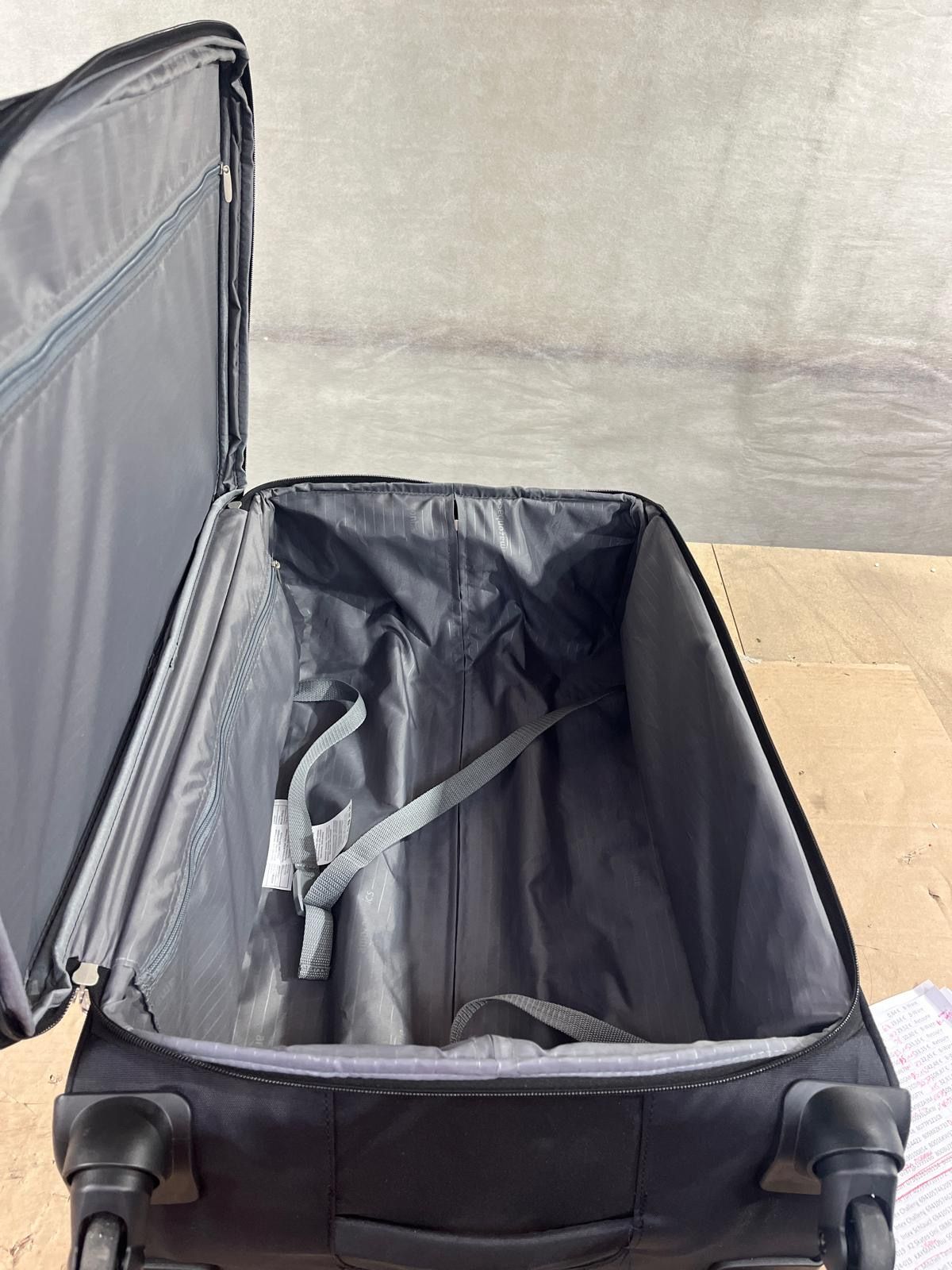 Amazon Basics Hardside Hand Luggage Carry On Suitcase