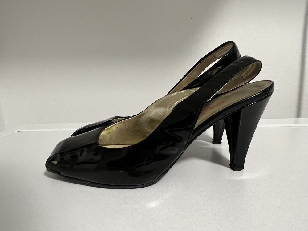 Skórzane lakierowane czółenka Prima Moda roz. 37.5