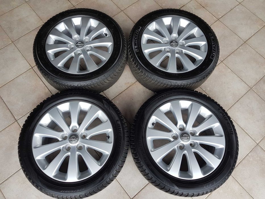 Koła zimowe Opel Zafira C Astra J 7x17 is44 5x115 opony 225/50/17