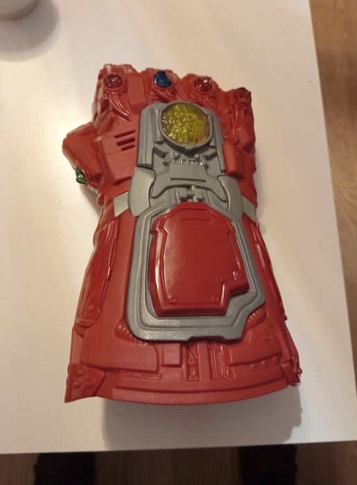 Rękawica Thanosa Thamos Marvel