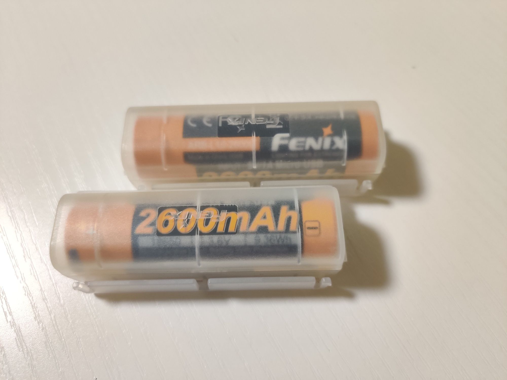 Акумулятор Fenix 18650 (2600 mAh) micro usb зарядка ARB-L18-2600U