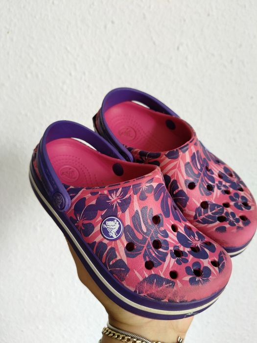 Crocs sandałki dziecięce klapki c10 / c11 kwiaty