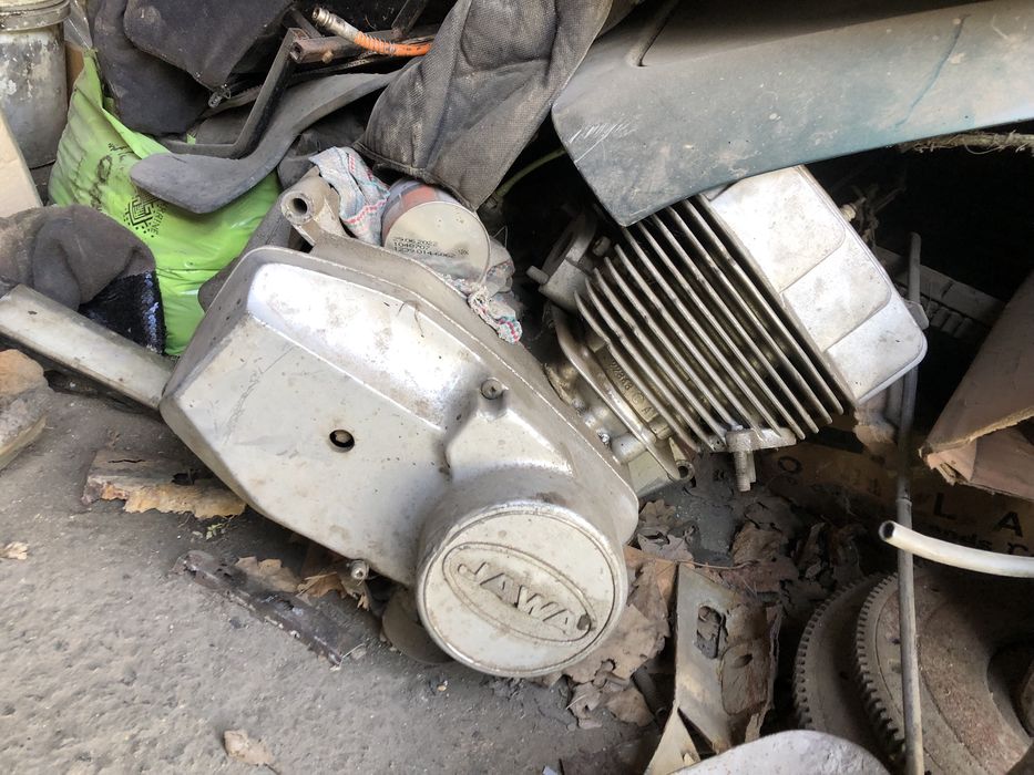 Ява 350 638 на повному ходу