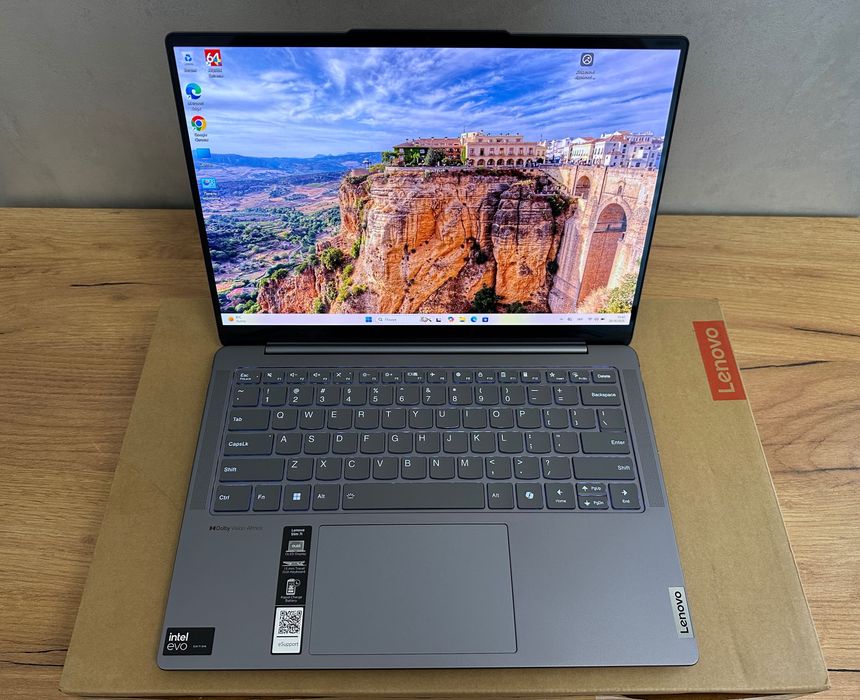 Ноутбук Lenovo Slim 7 14IMH9 Intel Core Ultra 7 155H 14" OLED 32GB 1TB