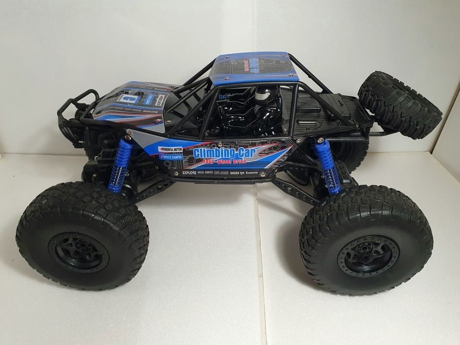 Машинка на пульте