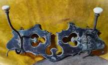 Cabide antigo ornamentado