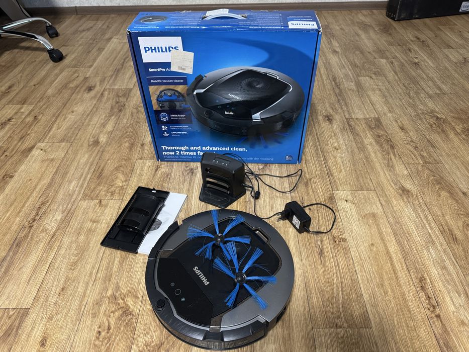 Робот пылесос Philips SmartPro Active