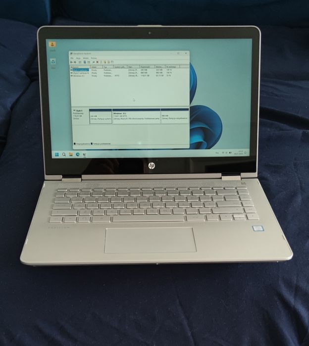 HP Pavilion X360 i3-7100U 8GB 128GB(SSD)