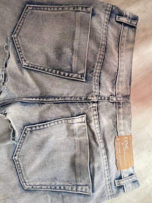 Джинси ONE by TEASPOON рвані. Розмір 27