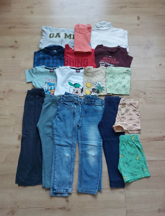 Ubrania paka 110 116 koszulki spodnie spodenki