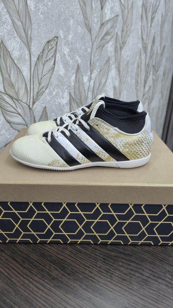Футзалки/Бампи Adidas Ace 16.3.,34 размер