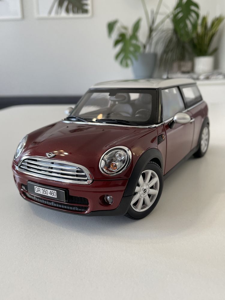 Model Mini Cooper Clubman 1/18 Kyosho jak Norev Minichamps Autoart1:18