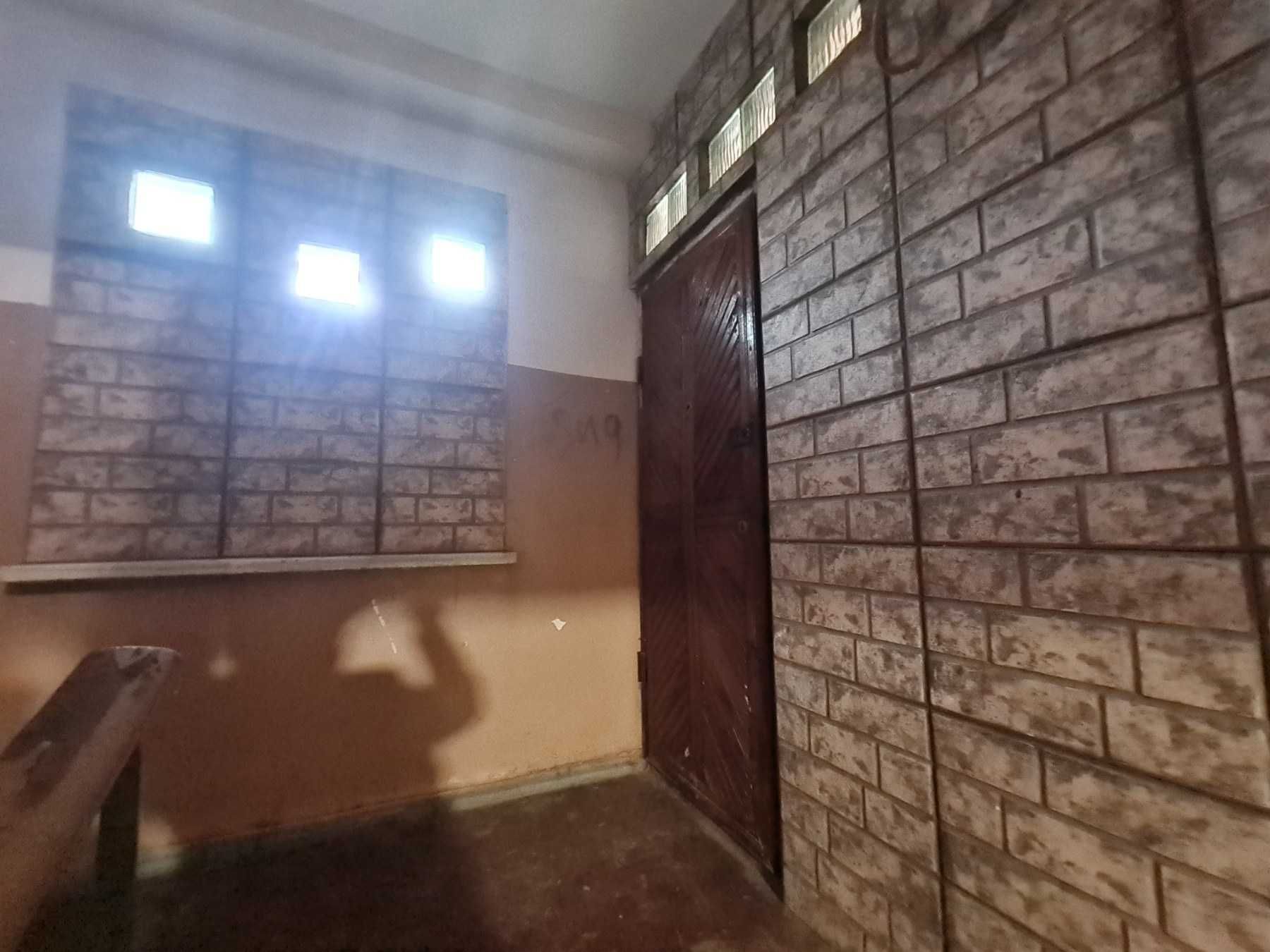 3х кв в центре Таирова ул Ак Королева /Ак. Вильямса+ кладовка на этаже