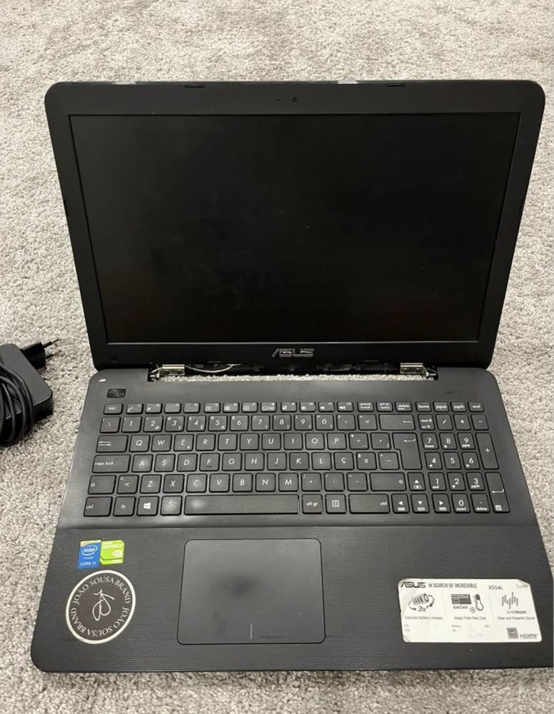 Portatil Asus x554L