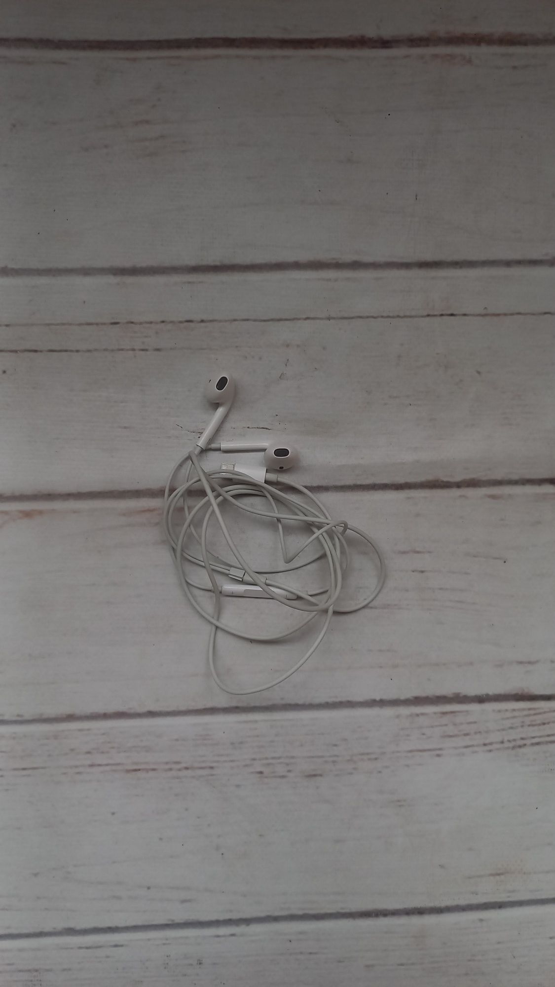 Новые наушники   Airpods