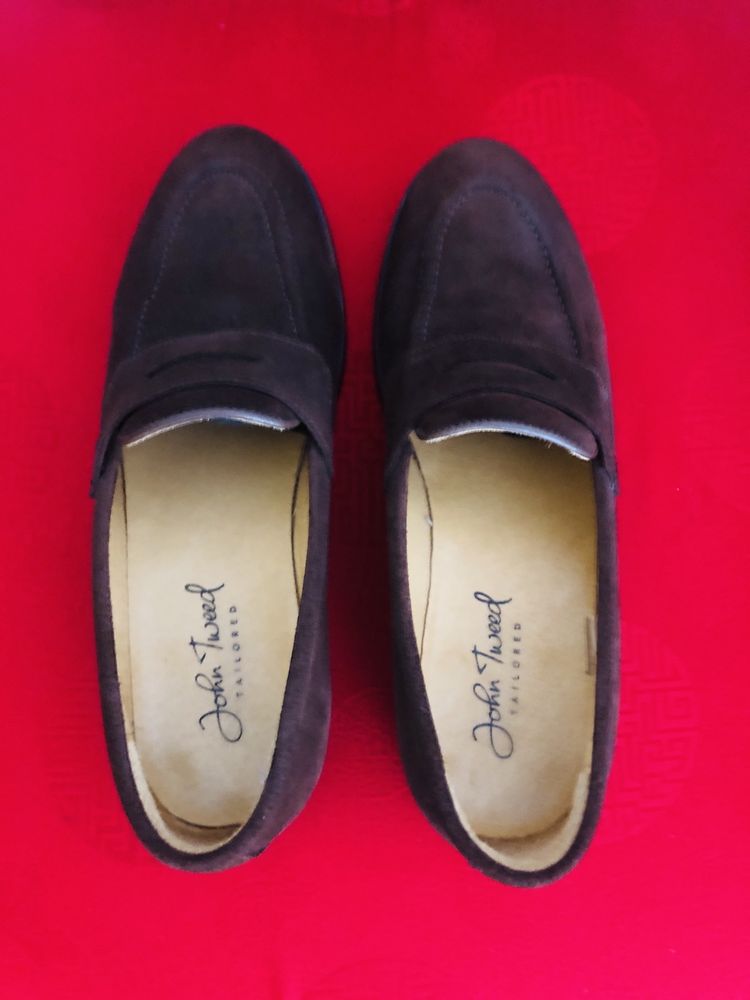 Sapatos John Tweed Tailored em estado novo, tamanho 41,5 EU
