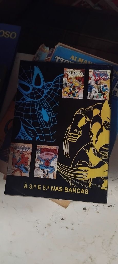 Livros de banda desenhada do super homem e outros