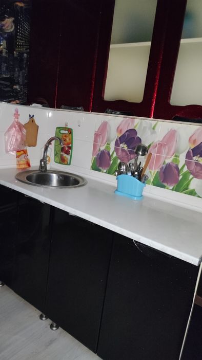 Продам кухню. Уголок кухонний. Скляний стіл.