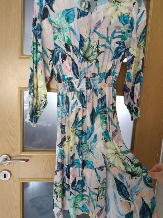 Sukienka liście z rozcięciem lato stan idealny możliwa wysyłka