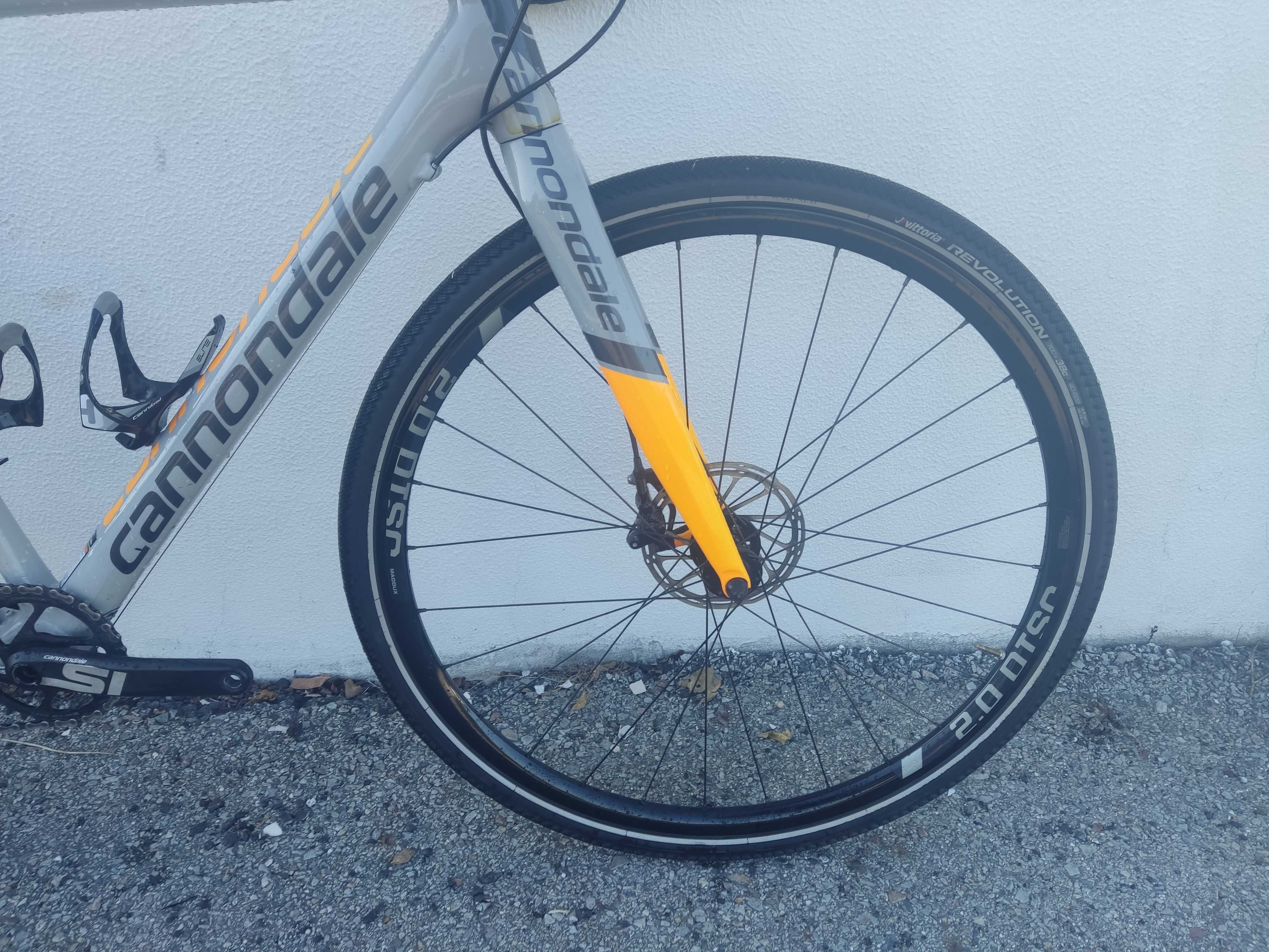 Cannondale super de gravel oportunidadeee.