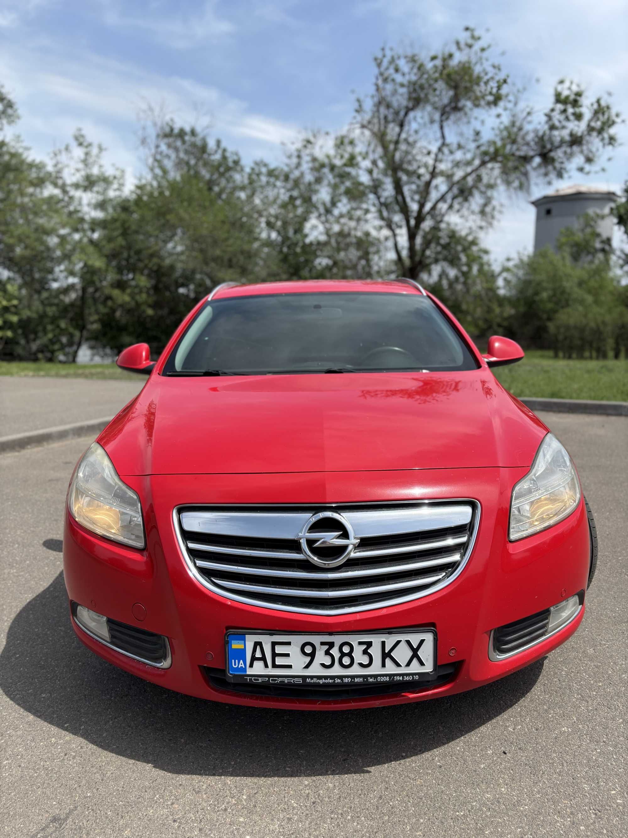 Автомобіль "Opel Insignia" від власника