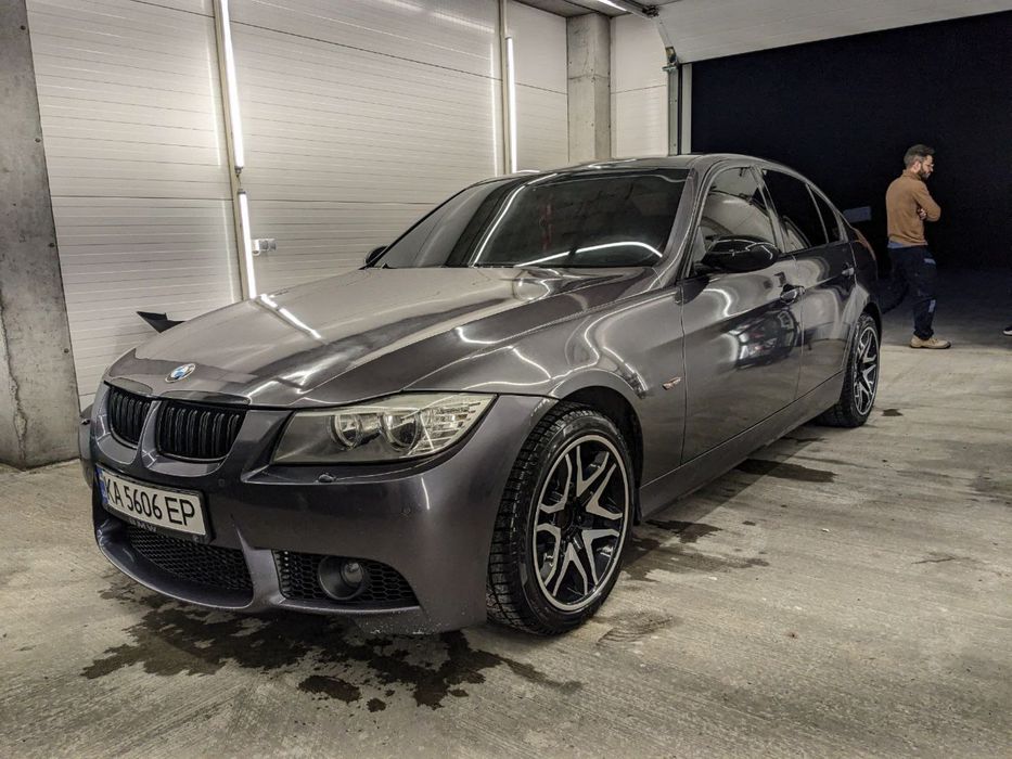 Продам Bmw e90.