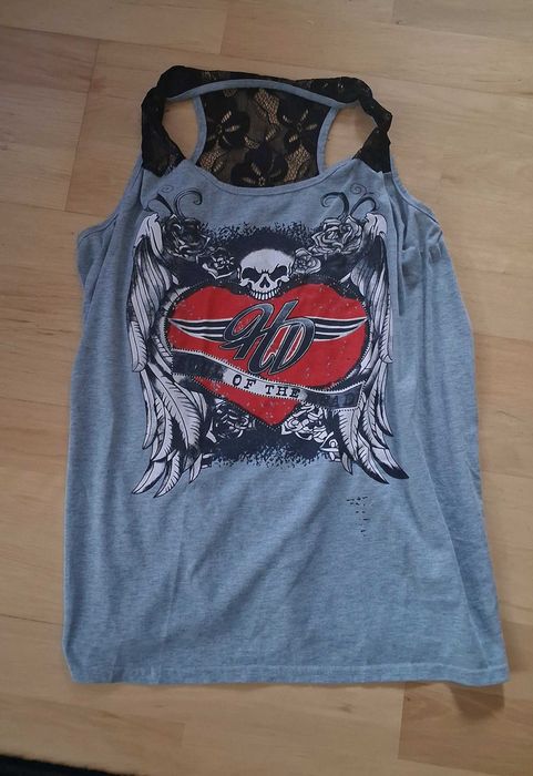 Koszulka z nadrukiem w rockowym stylu