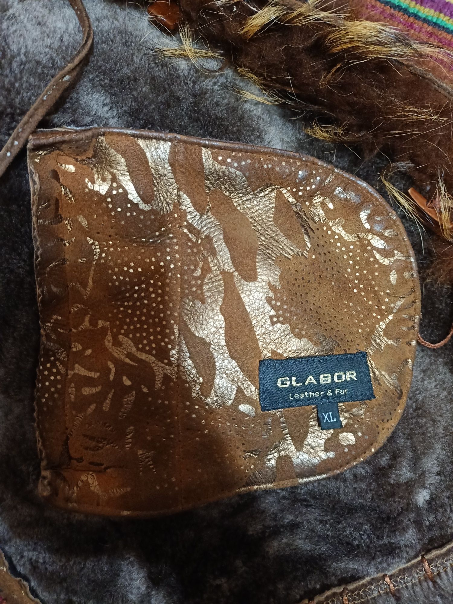 Продам женскую натуральную качественную дубленку Glabor