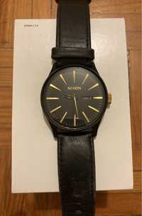 Nixon relógio The Sentry Leather