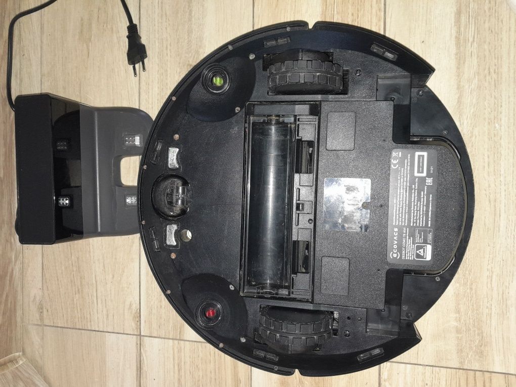 Robot sprzątający ecovacs deebot ozmo t8 aivi uszkodzony