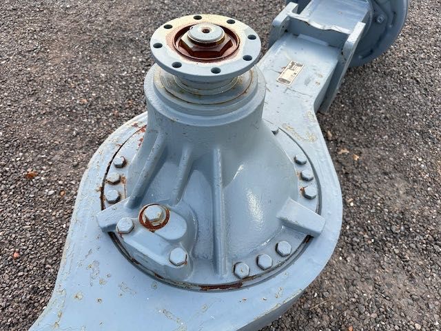 oś napędowa do koparki kessler 72.16483a