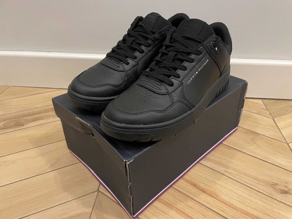 Tommy Hilfiger Sneakersy 42 Skóra