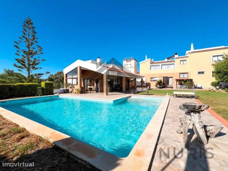 Quinta T5 com Piscina e Jacuzzi em Portimão
