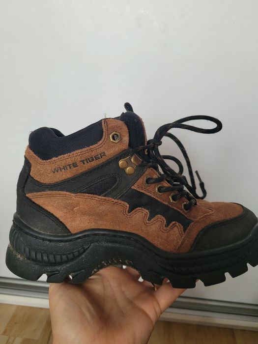 Skórzane trakingowe trzewiki górskie r.38