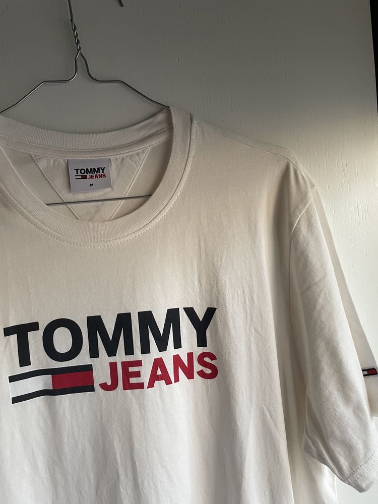 T-shirt Branca Tommy Jeans