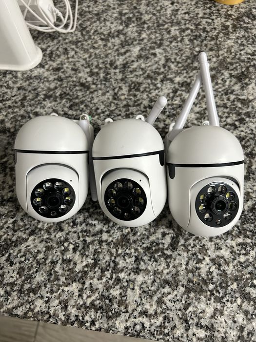 Cameras de segurança ARLO em perfeito estado