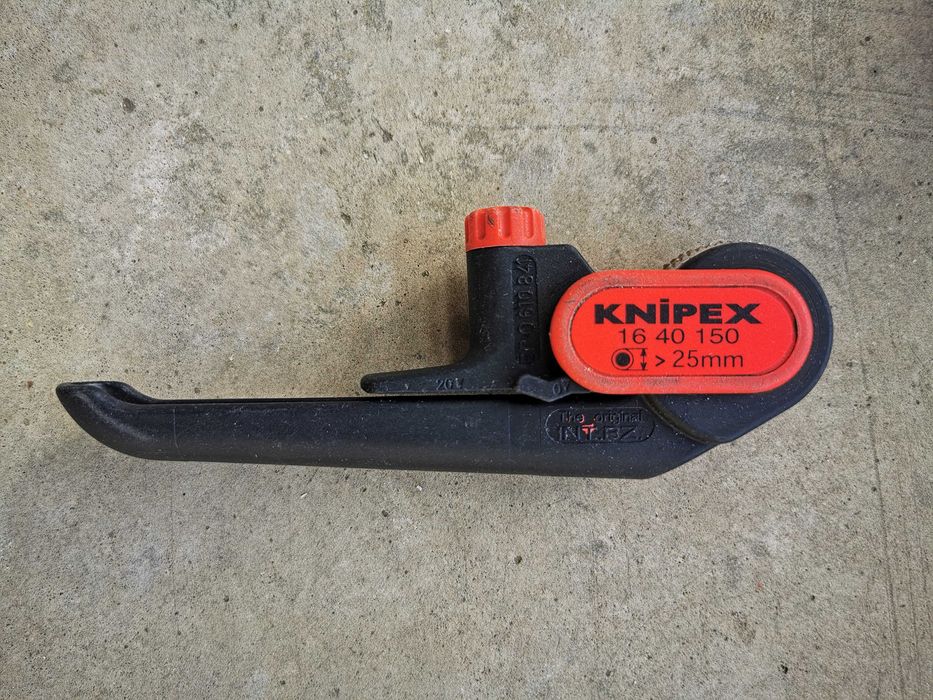 Narzędzie do ściągania izolacji KNIPEX