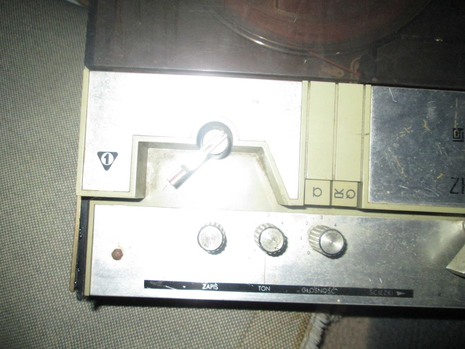 Sprzedam magnetofon ZK-240, firmy UNITRA, 4 - ścieżkowy.