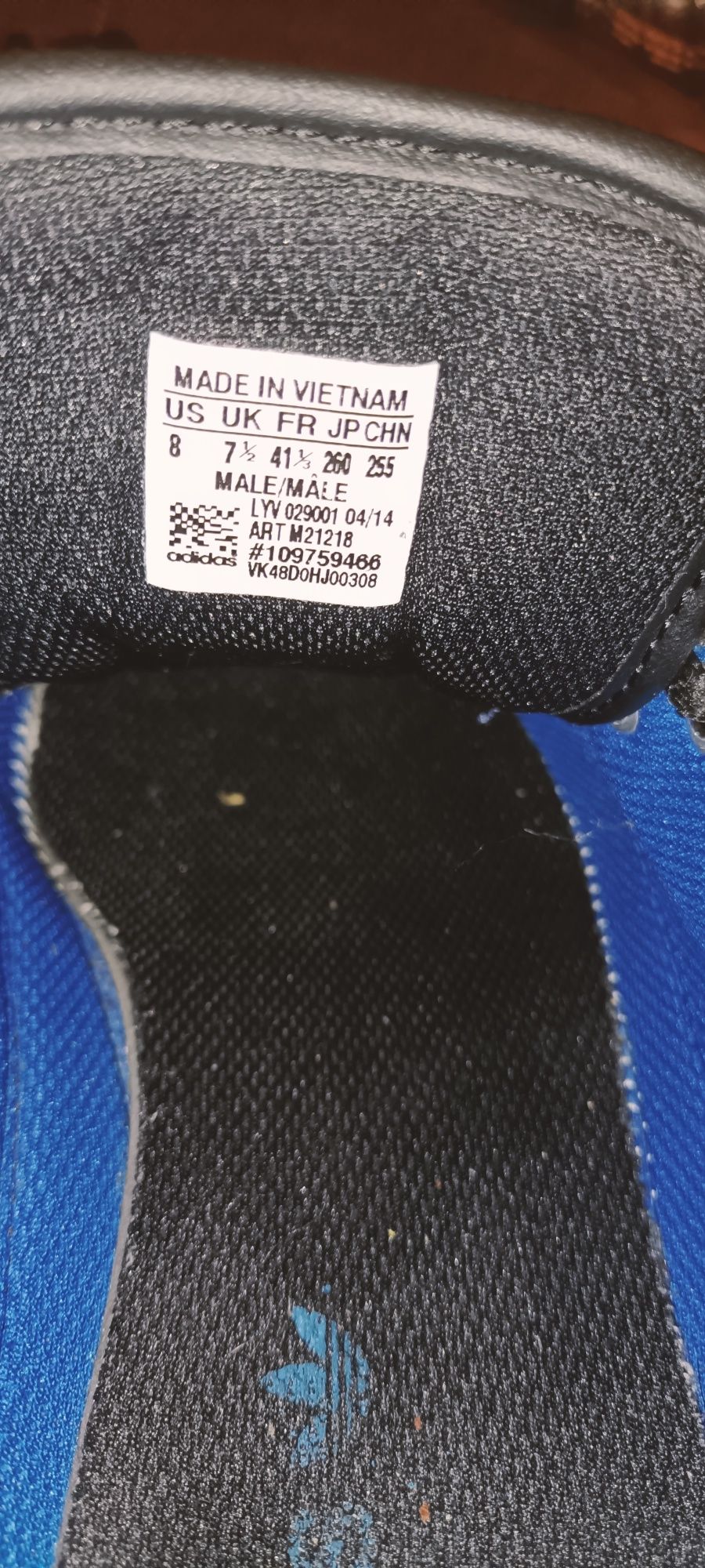 Tênis marca Adidas